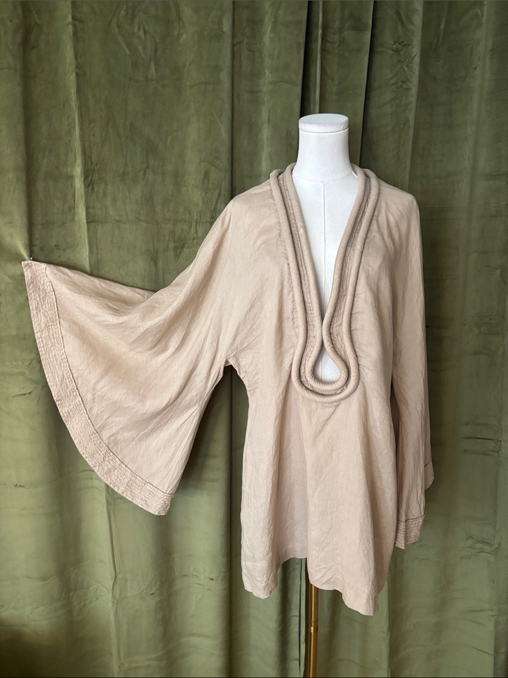 Vakko Mare Beige V-Neck Draped 100% linen Tunic with Bell Sleeves, S-M